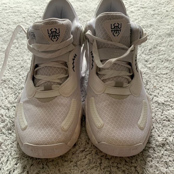 Adidas Hoops F21/S22-TN 21/066 D.1-3. Men US 8. - Picture 7 of 9